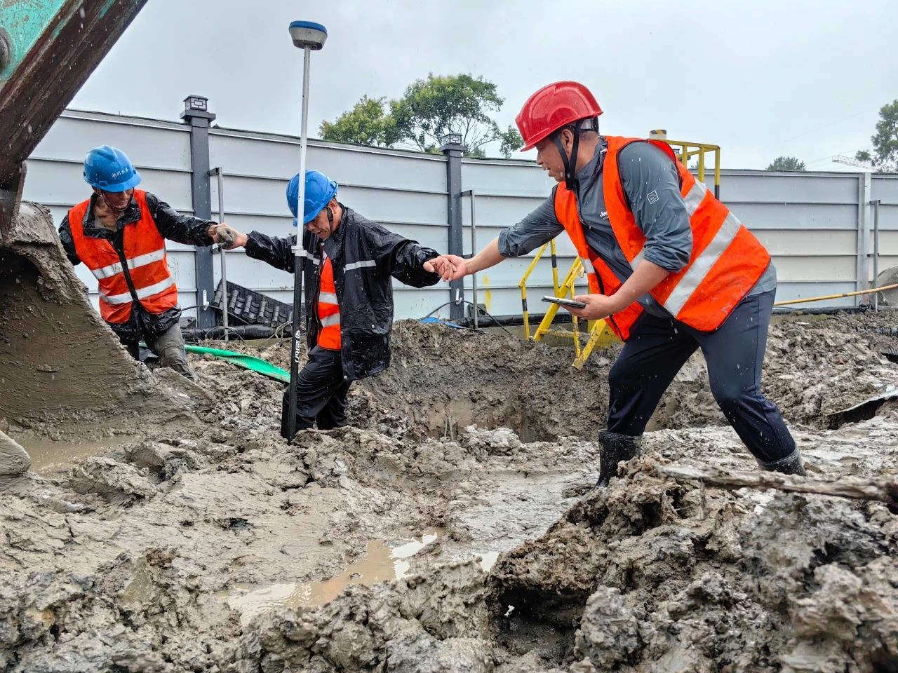 18新利LUCK官网(中国)股份有限公司