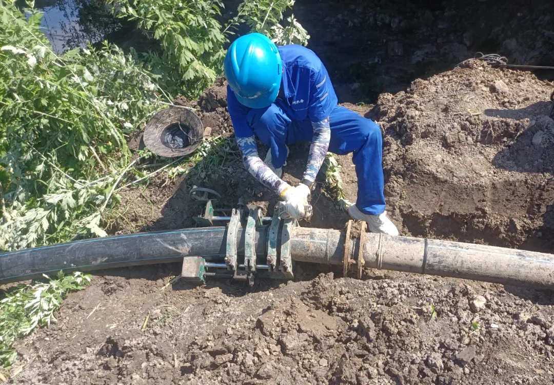 18����LUCK����(�й�)�ɷ����޹�˾