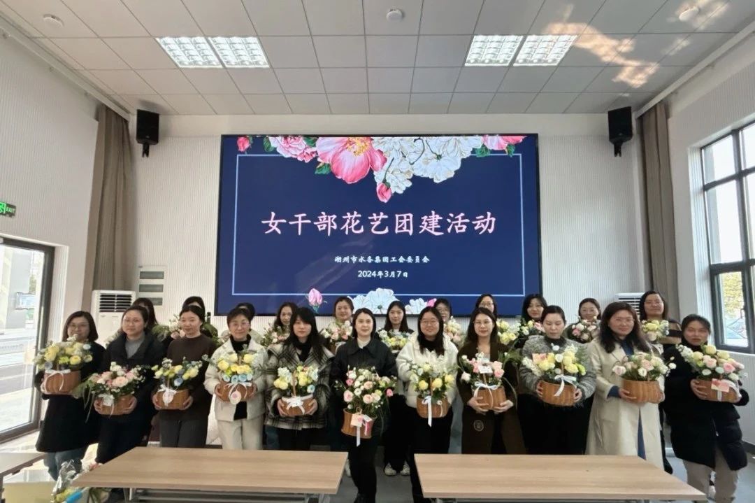 18����LUCK����(�й�)�ɷ����޹�˾