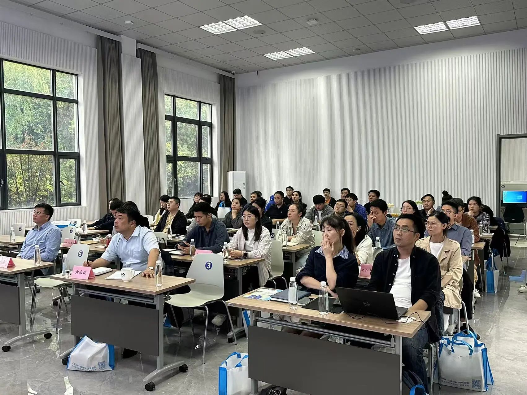 18新利LUCK官网(中国)股份有限公司