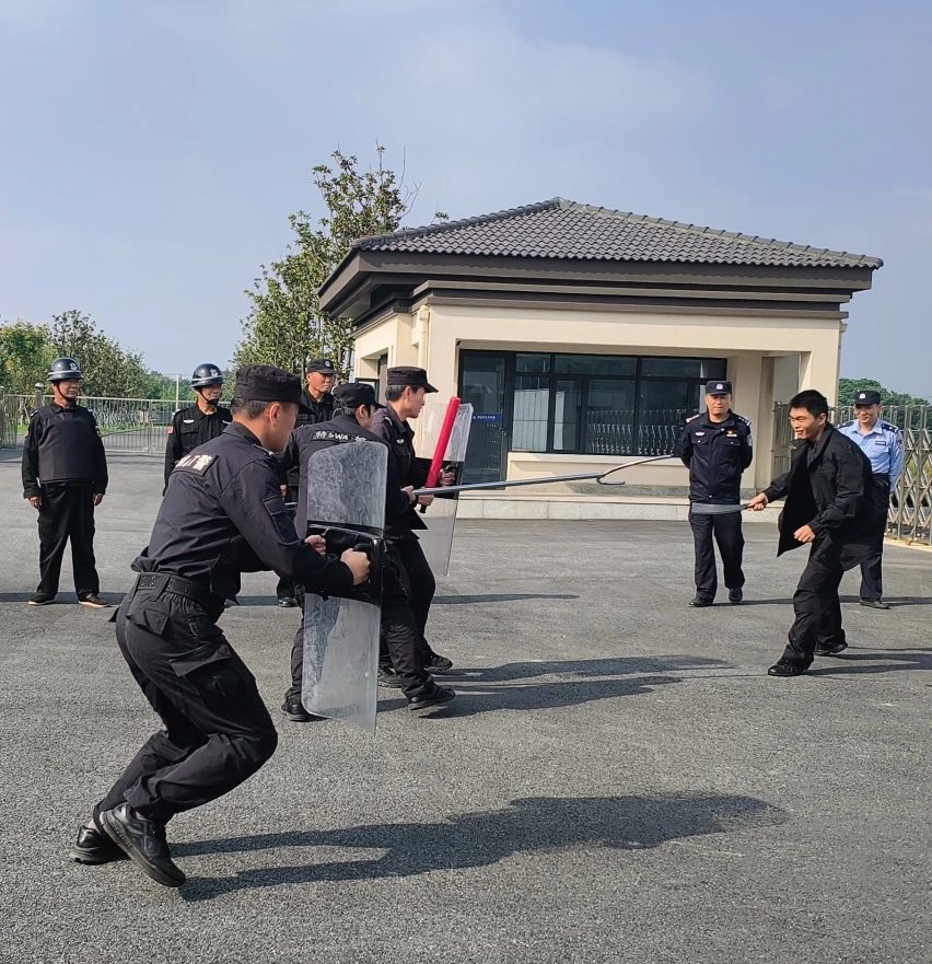 18����LUCK����(�й�)�ɷ����޹�˾